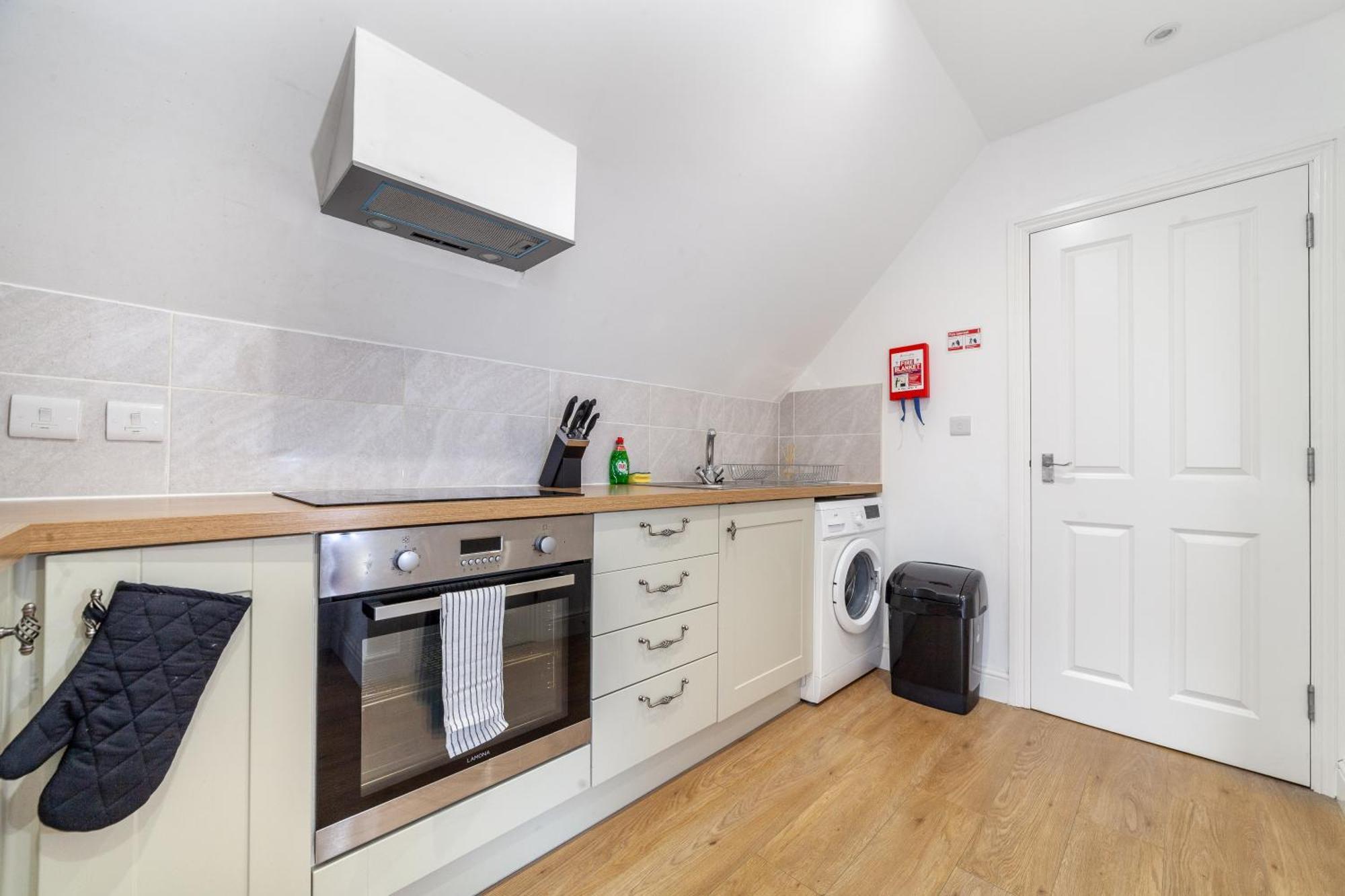 Great 1 Bedroom In Hounslow With Free Parking Abbey Wood Esterno foto