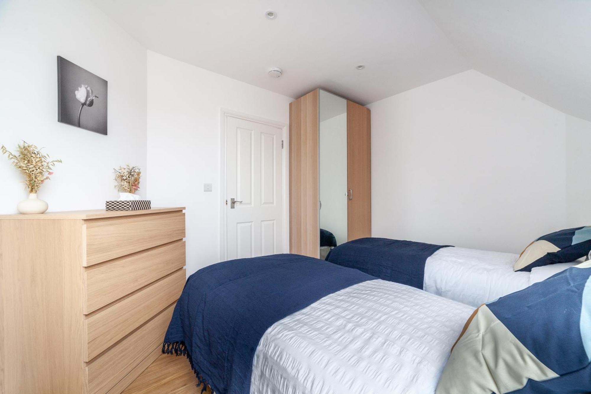 Great 1 Bedroom In Hounslow With Free Parking Abbey Wood Esterno foto